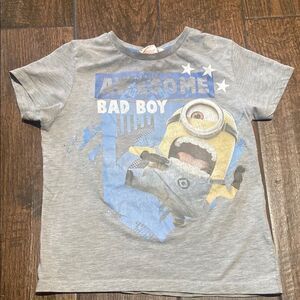 4/$30 Despicable ME2 Minions Gray Kids T-Shirt Size (7-8)